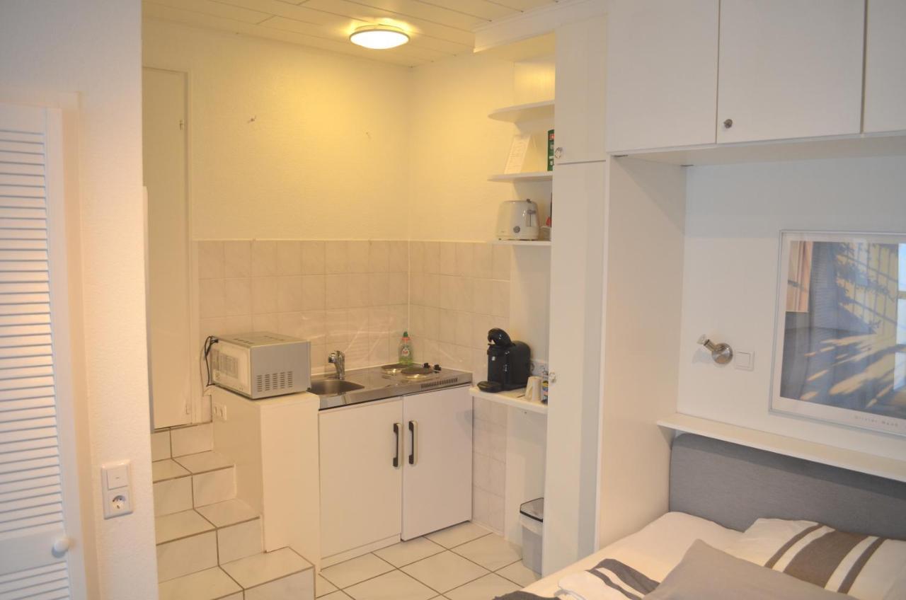 Av No.1 Apartment Dusseldorf Bagian luar foto